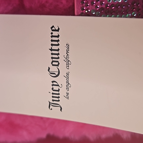 Juices Couture apink soft furry mini Tote & Barrel coin purse - Picture 5 of 11